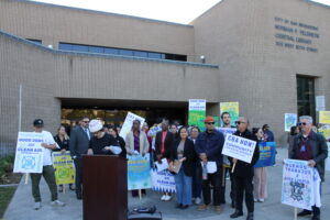 ICUC staff addresses the City Council